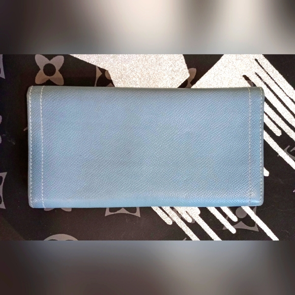 Salvatore Ferragamo Long Leather Wallet EUC - Picture 3 of 16